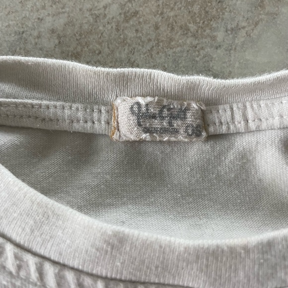 Brandy Melville White T Shirt with Rainbow Design One Size Fits All - Picture 5 of 5